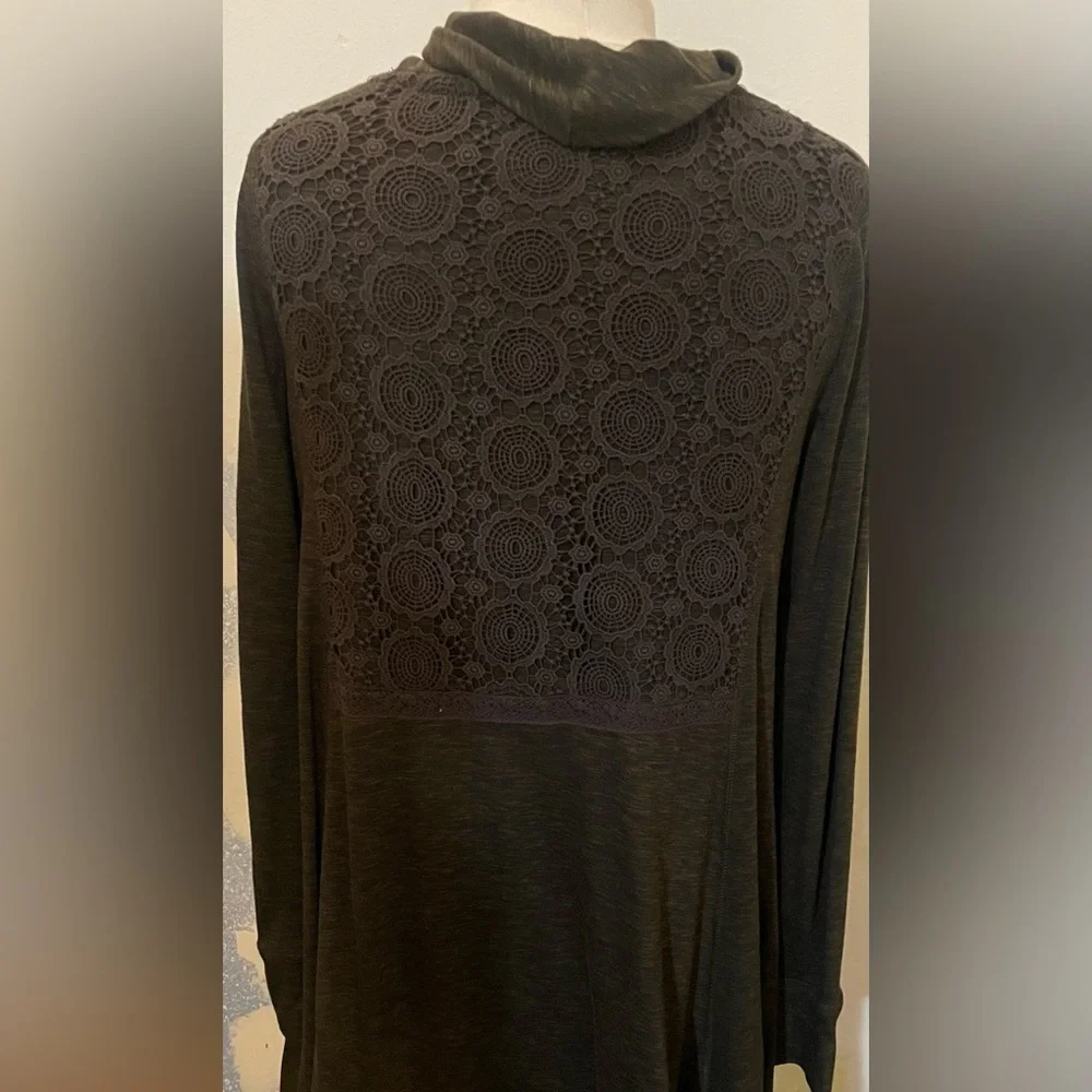 Heathered green long sleeved dress. - Picture 2 of 5